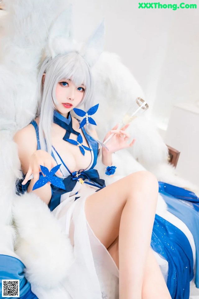 Coser @ Momoko 葵 葵: 信 浓 礼服 (30 photos) No.009c0a