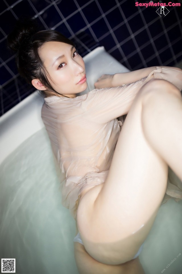 Ren Yoshikawa 吉川蓮, Rebecca 写真集 Ren Comeback！ Set.03 No.14929b